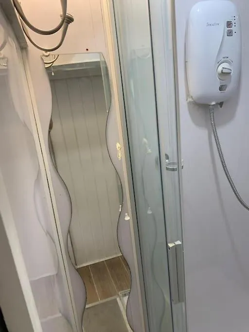 One Bedroom Apartment In Heart Of Brighton 0*,  United Kingdom