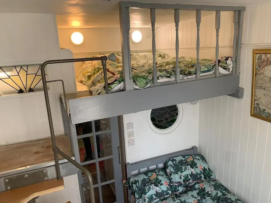 One Bedroom Apartment In Heart Of Brighton