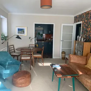 Cosy 10 Min From Brighton